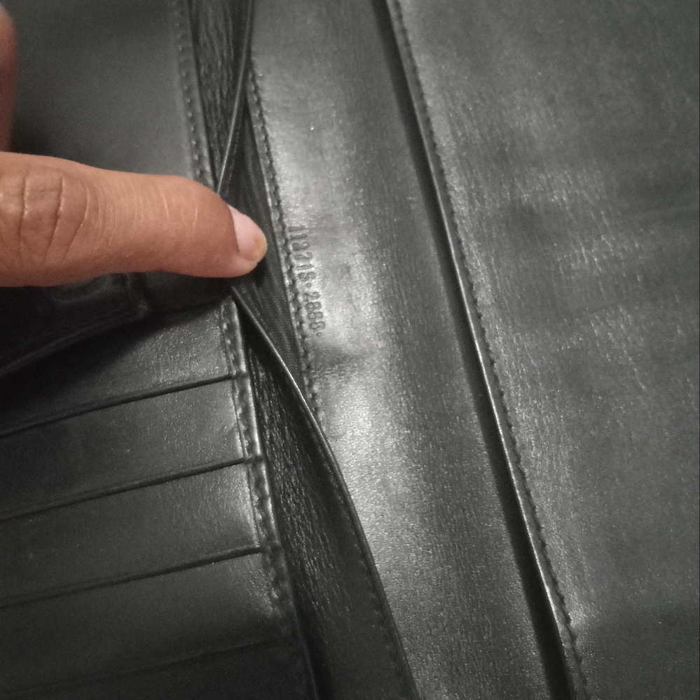 Authentic Gucci Wallet Of My Use In Good Conditio… - image 6